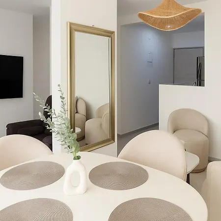 Sea Breeze Luxury *